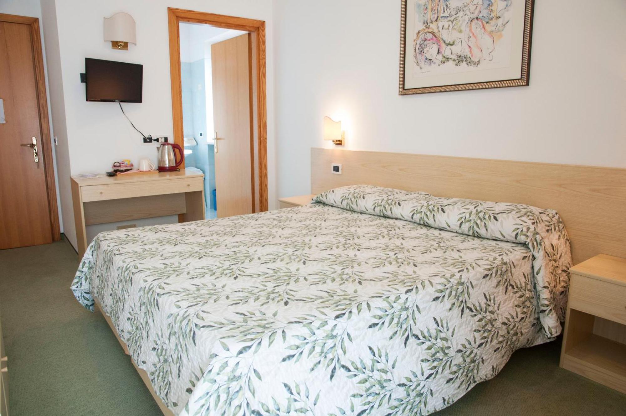 Garni Mariolina Bed & Breakfast Falcade Exterior photo