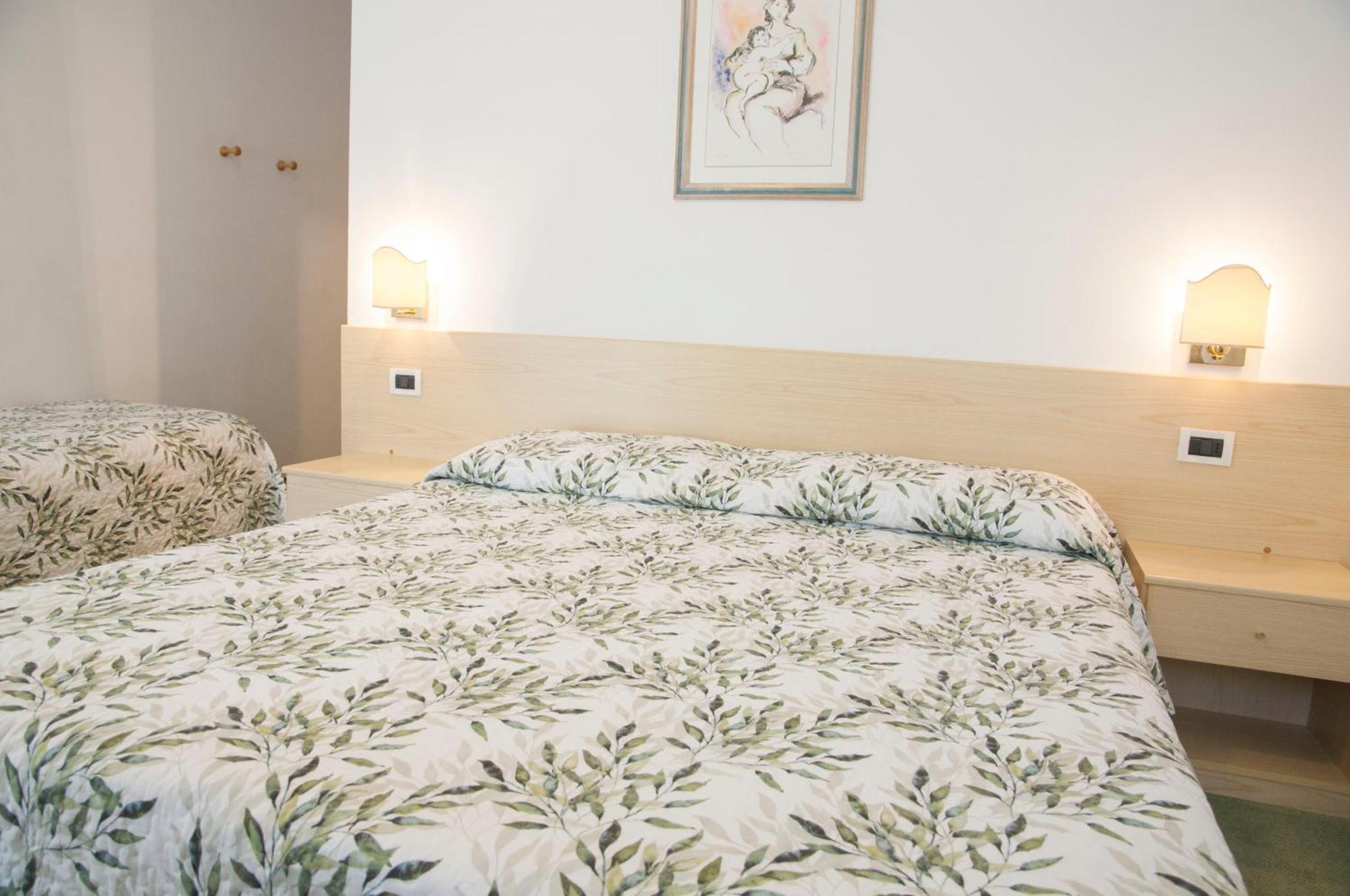 Garni Mariolina Bed & Breakfast Falcade Exterior photo
